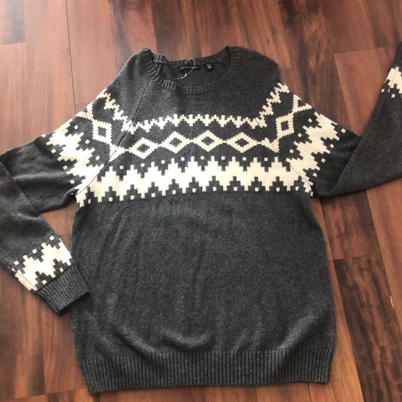 Saks Fifth Avenue NWT lightweight sweater - Picture 6 of 8